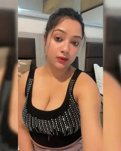 Call Girls Service Dholka